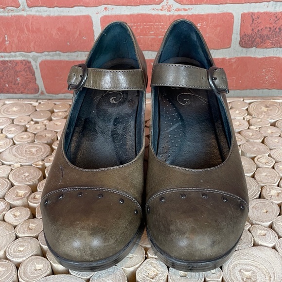 Dansko Fanny Studded Gray and Brown Taupe Maryjane Wedge 9.5 - Picture 2 of 16